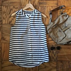 J. Crew stripe top 🖤